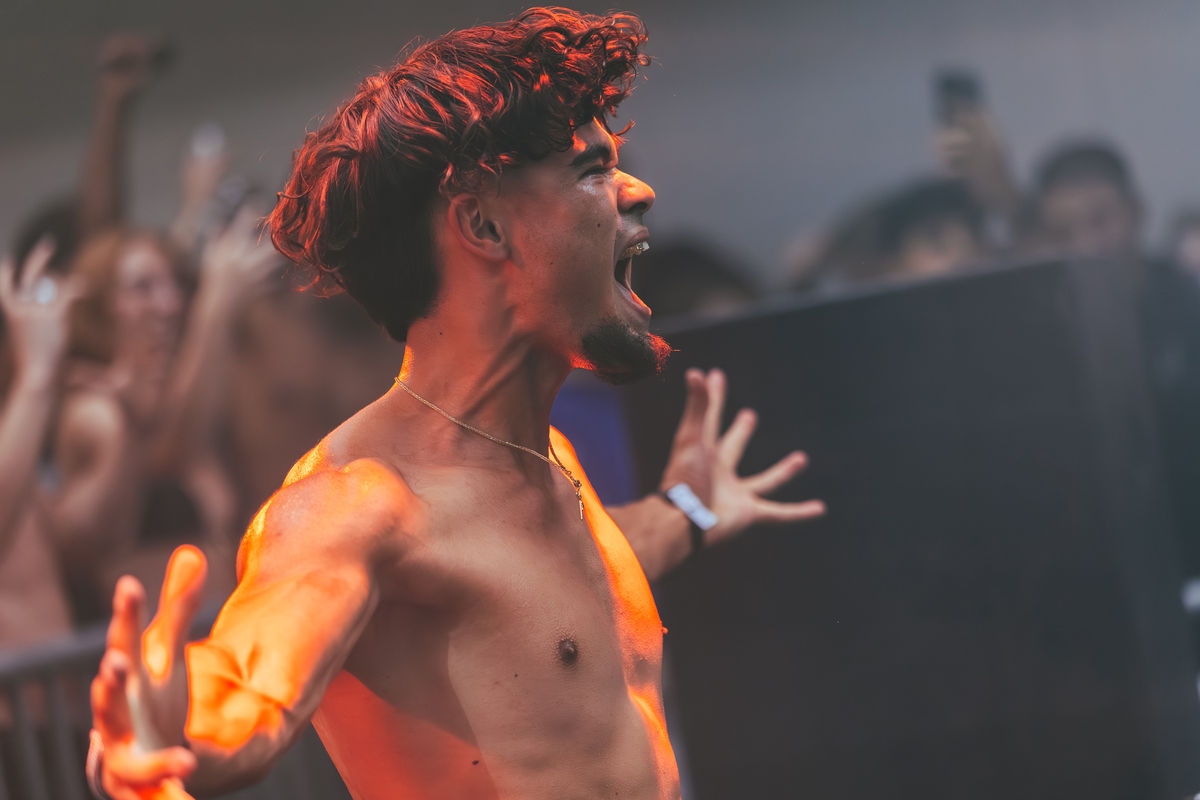 Loading... just a sec